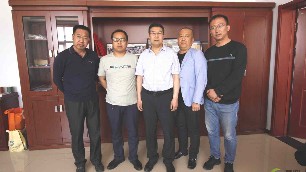 霖鼎公司助力煤改電，吸引經(jīng)銷商來公司參觀